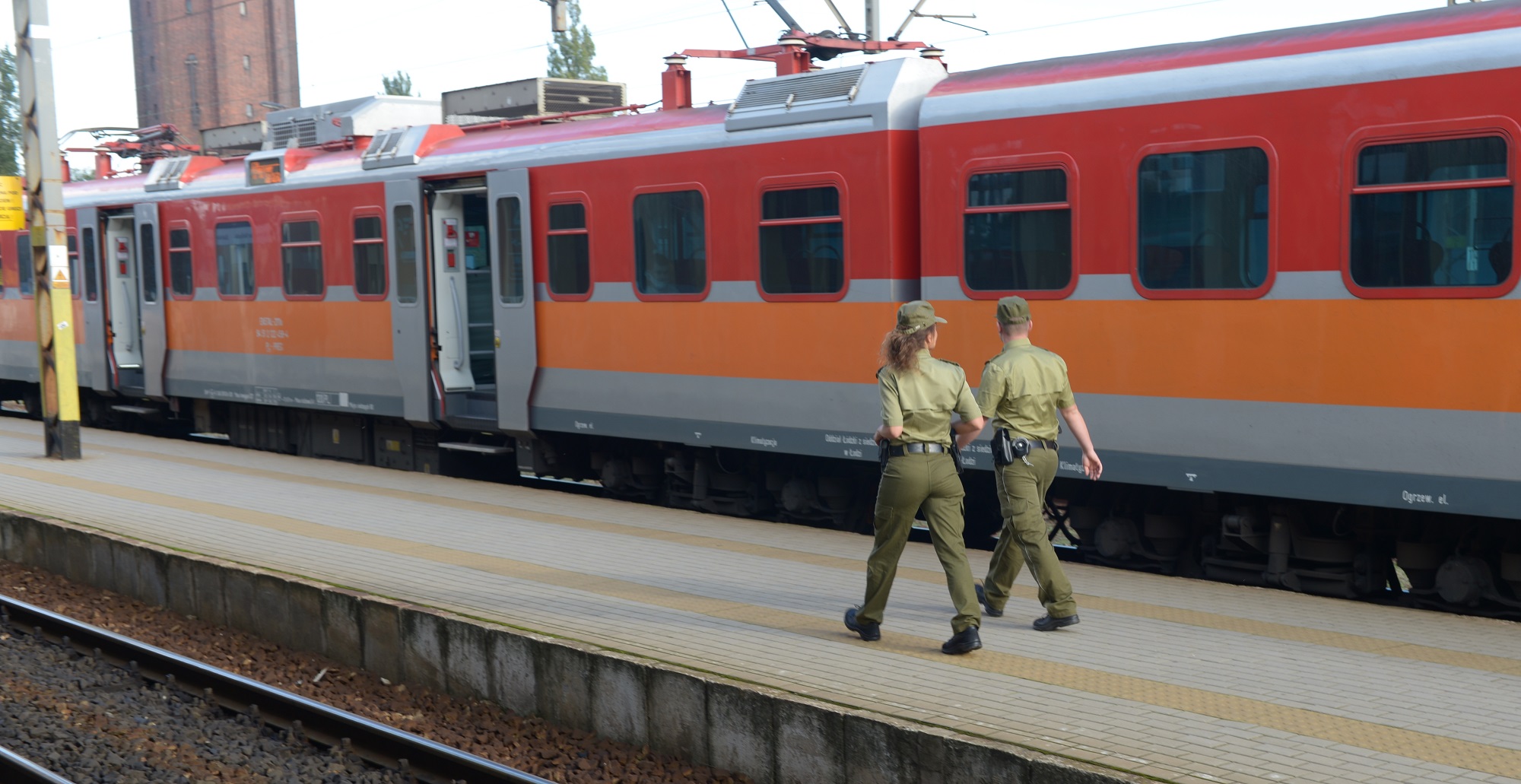 image-Skutecznie zapobiegamy nielegalnej migracji - Nadodrzański Oddział Straży Granicznej