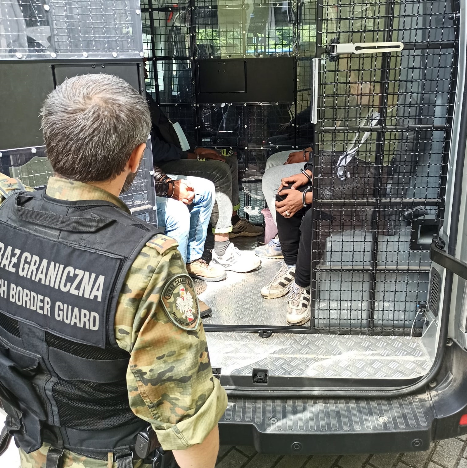 image-Zapobiegamy i przeciwdziałamy nielegalnej migracji - Nadodrzański Oddział Straży Granicznej